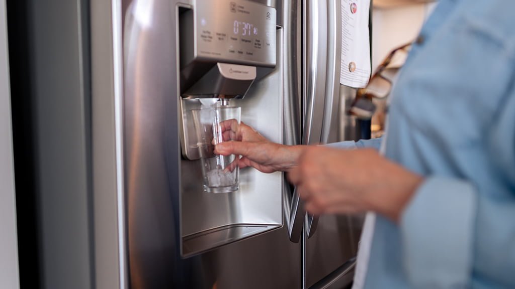 Réfrigérateurs qui ne font plus de glace : découvrez comment réparer le vôtre !