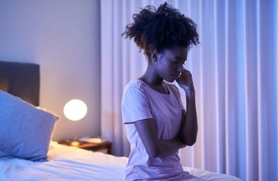 Découvrez comment le bruit rose peut vous aider à retrouver le sommeil
