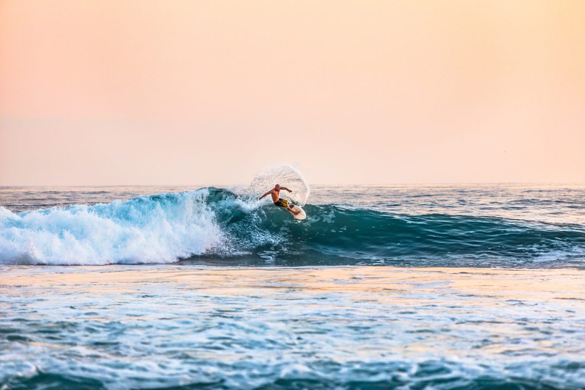 Dépassez-vous et découvrez les meilleurs spots de surf en France : notre sélection des plus belles destinations!