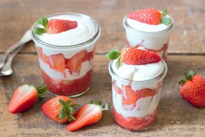 Tiramisu aux fraises : la tendance sucrée à adopter cette année !