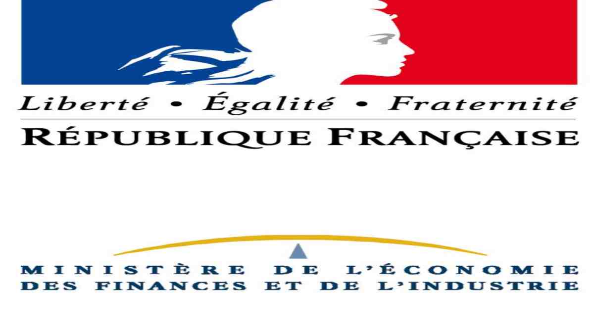 ATTENTION AUX ARNAQUES ! DGFiP Impôts France